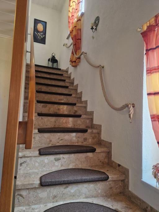 Gemuetliche 3-Zimmer-Wohnung, Zentral Gelegen Apensen Bagian luar foto